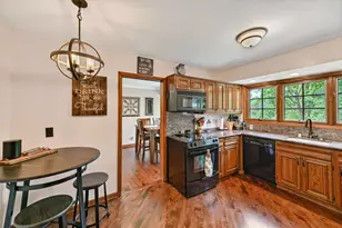 N68W13566 Ranch Rd, Menomonee Falls, WI 53051 - Photo 12