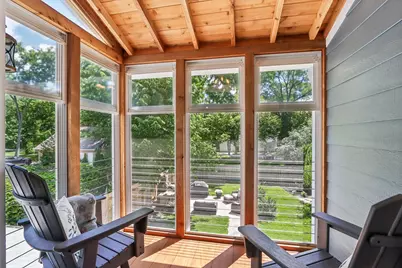 924  Nagawicka St, Delafield, WI 53018 - Photo 28