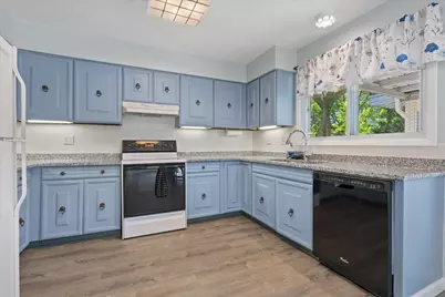 3240 S Hickory Rd, New Berlin, WI 53151 - Photo 2