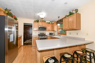 14335 W Meadowshire Ct, New Berlin, WI 53151 - Photo 16