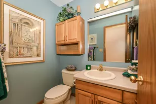 14335 W Meadowshire Ct, New Berlin, WI 53151 - Photo 28
