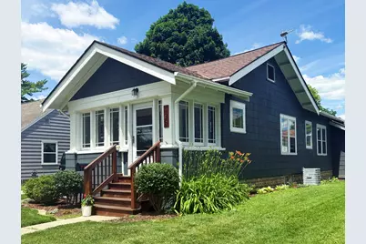 136 W Wabash Ave, Waukesha, WI 53186 - Photo 2