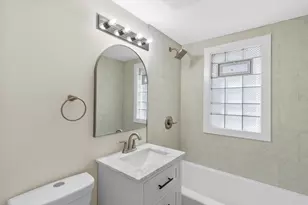 2126 S 80th St, West Allis, WI 53219 - Photo 18