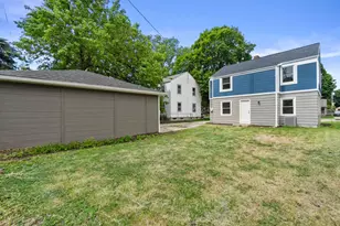 2126 S 80th St, West Allis, WI 53219 - Photo 22