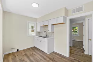 2126 S 80th St, West Allis, WI 53219 - Photo 20