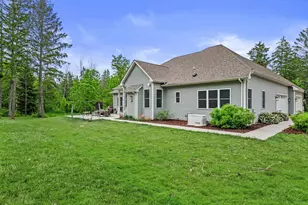 2351 27th St, Racine, WI 53108 - Photo 48
