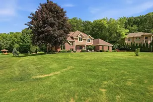 S67W20071 Benjamin Ct, Muskego, WI 53150 - Photo 4