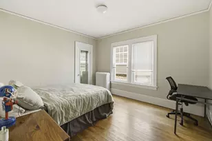 2482 N Frederick Ave, Milwaukee, WI 53211 - Photo 6