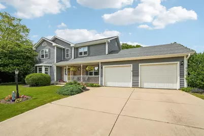 5224  Percival Ln, Racine, WI 53406 - Photo 2