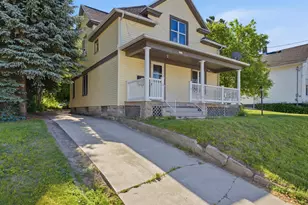 1113 S 13th St, Manitowoc, WI 54220 - Photo 1