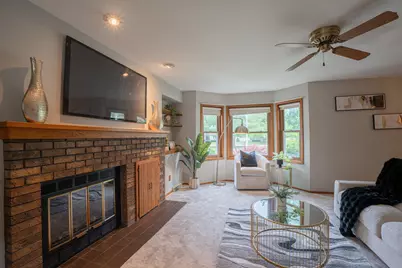 1139 S 120th St, West Allis, WI 53214 - Photo 4