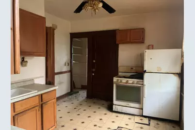 1322 W Hopkins St #1322-A, Milwaukee, WI 53206 - Photo 6