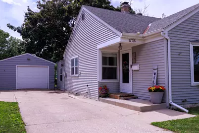 1736  Lathrop Ave, Racine, WI 53405 - Photo 4