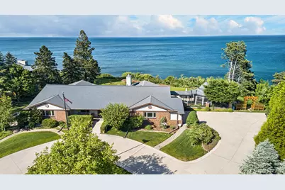 620  Oak Tree Rd, Sheboygan, WI 53083 - Photo 1