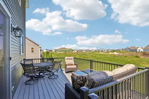 1390 Foxwood Pass, Oconomowoc, WI 53066 - Photo 38