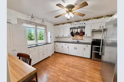 214 S 65th St, Milwaukee, WI 53214 - Photo 10