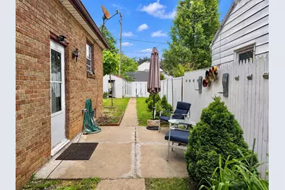 214 S 65th St, Milwaukee, WI 53214 - Photo 6