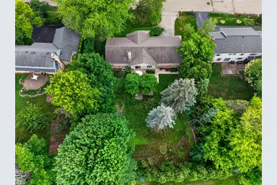 8308 N Indian Creek Pkwy, Fox Point, WI 53217 - Photo 54