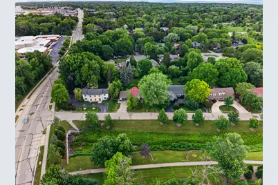 8308 N Indian Creek Pkwy, Fox Point, WI 53217 - Photo 48