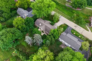 8308 N Indian Creek Pkwy, Fox Point, WI 53217 - Photo 52