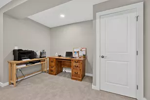 8308 N Indian Creek Pkwy, Fox Point, WI 53217 - Photo 34