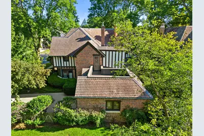 1101 E Circle Dr, Whitefish Bay, WI 53217 - Photo 48