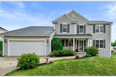 W203N17272  Francis Dr, Jackson, WI 53037 - Photo 1
