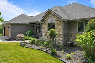 403 Fair Oaks Dr, Williams Bay, WI 53191 - Photo 2