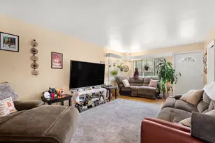 1334 Manitoba Ave, South Milwaukee, WI 53172 - Photo 8