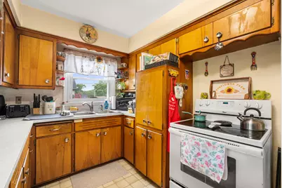 1334  Manitoba Ave, South Milwaukee, WI 53172 - Photo 4