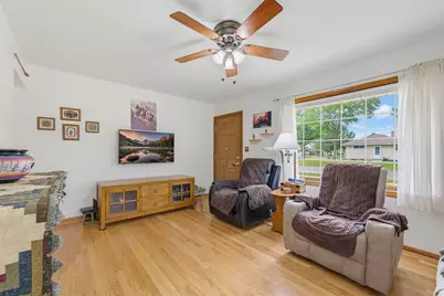 6346 N 80th St, Milwaukee, WI 53218 - Photo 4
