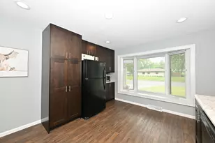 N90W17638 St Francis Dr, Menomonee Falls, WI 53051 - Photo 12