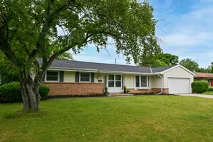 N90W17638 St Francis Dr, Menomonee Falls, WI 53051 - Photo 1