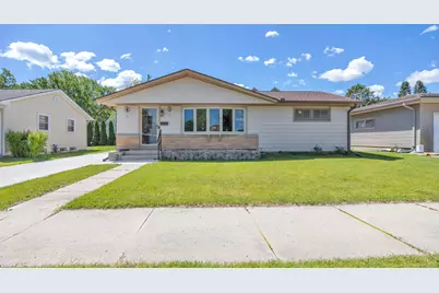 2327  Ontario Ave, Sheboygan, WI 53081 - Photo 1