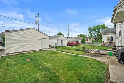 1724 S 72nd St, West Allis, WI 53214 - Photo 26