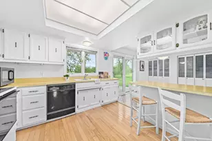 11040 N Riverland Ct, Mequon, WI 53092 - Photo 20