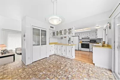 11040 N Riverland Ct, Mequon, WI 53092 - Photo 22