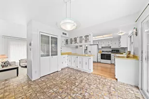 11040 N Riverland Ct, Mequon, WI 53092 - Photo 22