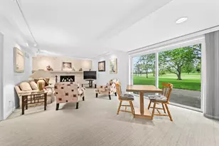 11040 N Riverland Ct, Mequon, WI 53092 - Photo 10