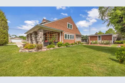 548  Whitcomb Ave, Sheboygan, WI 53081 - Photo 8