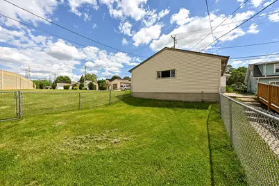4164 S 4th St, Milwaukee, WI 53207 - Photo 32