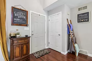 3332 E Debbie Dr, Oak Creek, WI 53154 - Photo 6