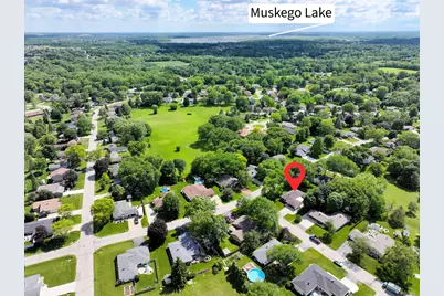 W133S6873  Bristlecone Ct, Muskego, WI 53150 - Photo 2