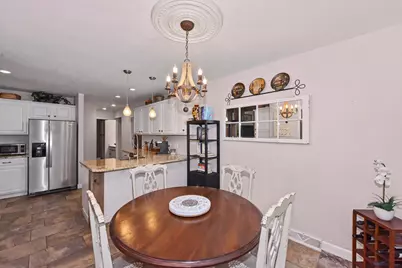 12301 W Waterford Ave, Greenfield, WI 53228 - Photo 6
