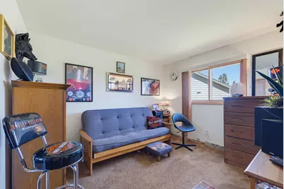 8112 N 97th Ct, Milwaukee, WI 53224 - Photo 10