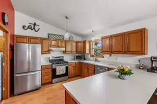 1409 Jefferson St, West Bend, WI 53090 - Photo 8