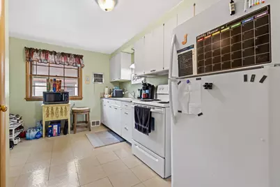 8813 W Hawthorne Ave #8811, Wauwatosa, WI 53226 - Photo 28