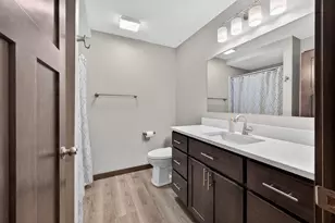 1822 Brooklyn Pl, Holmen, WI 54636 - Photo 48