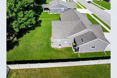 1822  Brooklyn Pl, Holmen, WI 54636 - Photo 58