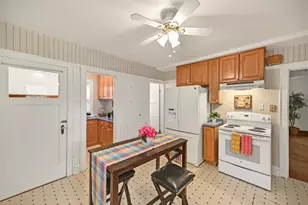 6625 W Grant St, West Allis, WI 53219 - Photo 10
